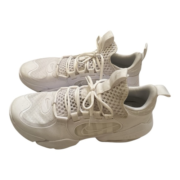 nike air max alpha savage 2 triple white